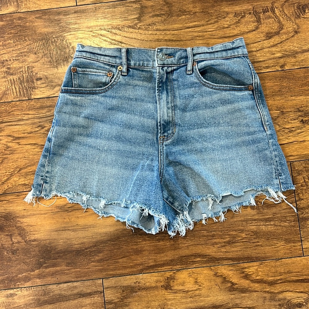 Like NEW American Eagle Highest Rise 90’s Boyfriend Short